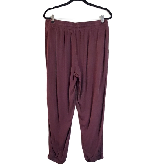 American Eagle AEO Maroon Red Purple Relaxed Fit Distressed Joggers Pants Large - Picture 9 of 9